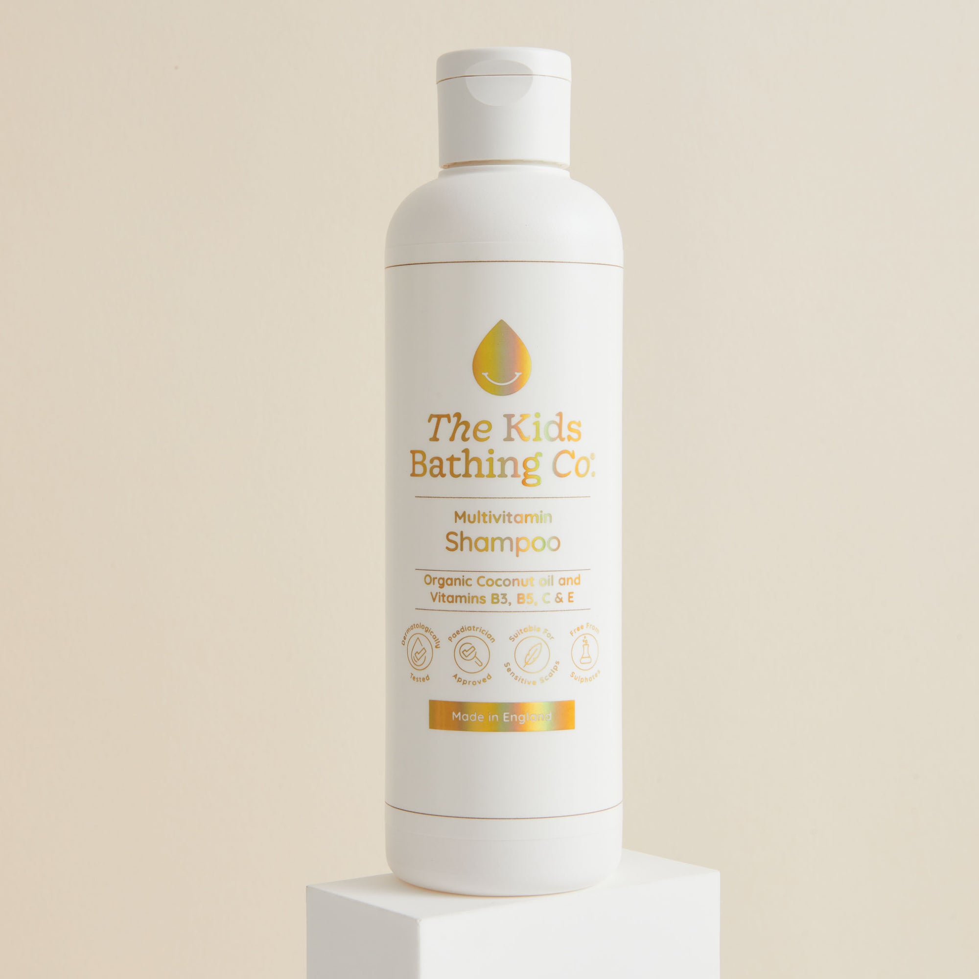 Multivitamin Shampoo with vitamins B3, B5, C and E and Organic Coconut oil